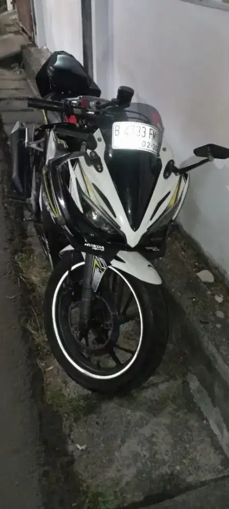 Honda CBR 2018 Ss BPKB+Faktur Mesin Halus