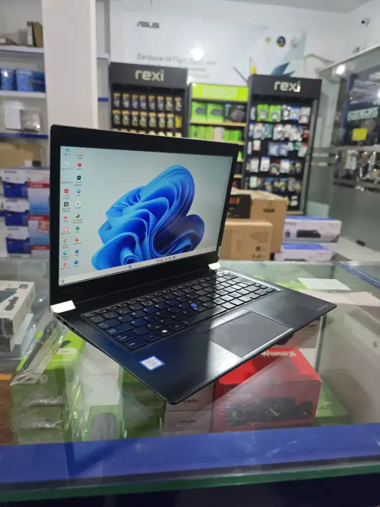 LAPTOP TOSHIBA I7 GEN8 RAM 8GB SSD 512GB