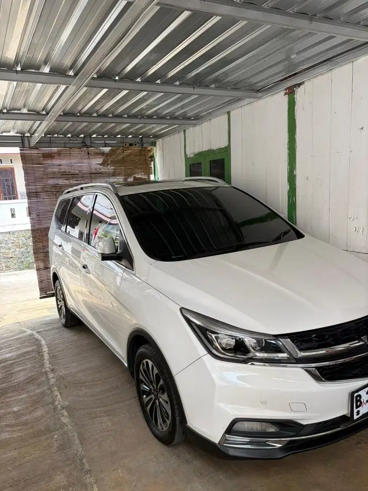 Wuling Cortez Ex Lux 2022 Type Tertinggi low km terawat