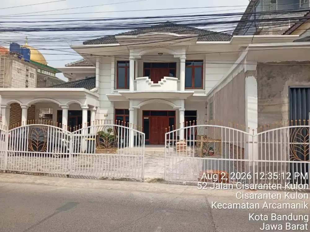 Rumah dan kosan di Cisaranten kulon pinggir jalan