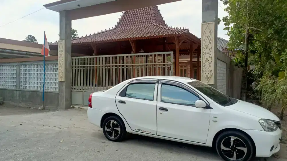 Toyota Etios Manual 2013