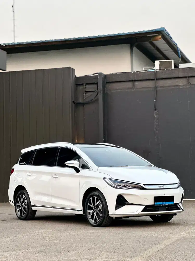 BYD M6 SUPERIOR EV 2025 FULL SPEC LOW KM LIKE NEW