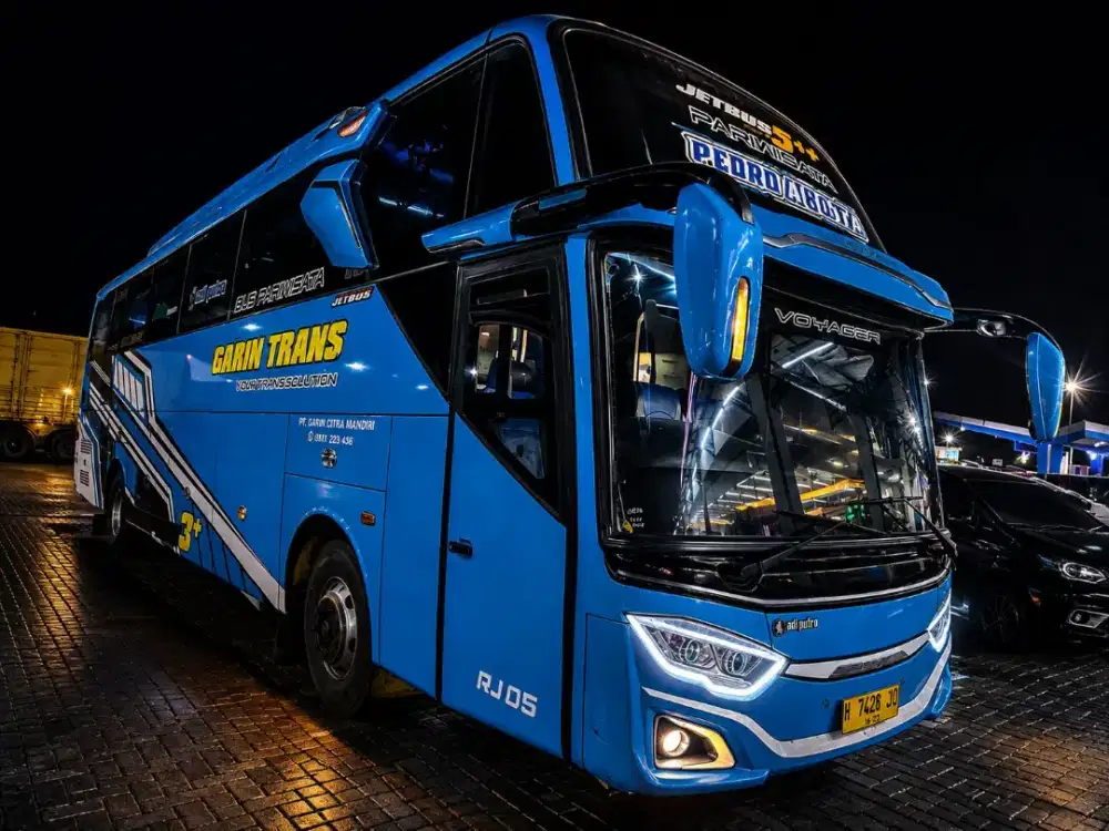Hino Bus R260 SHD Body AP 2017