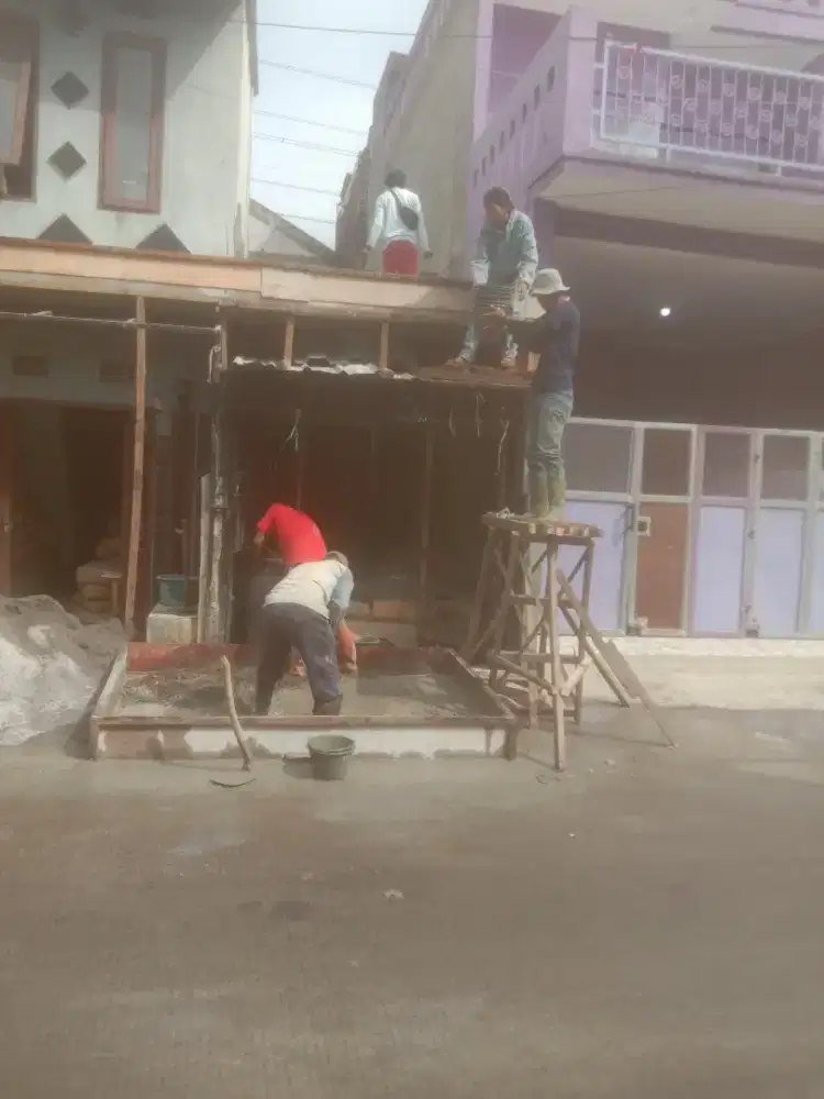 Tukang bangunan