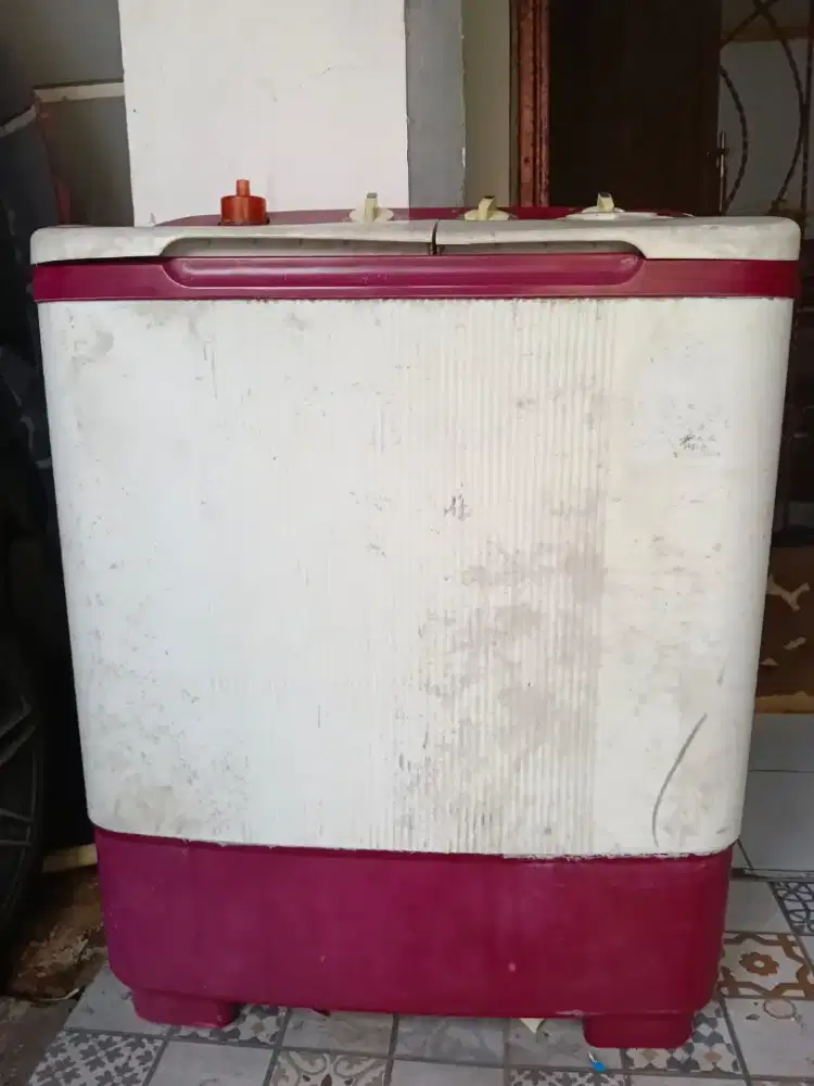 Mesin cuci Sanken 2tabung