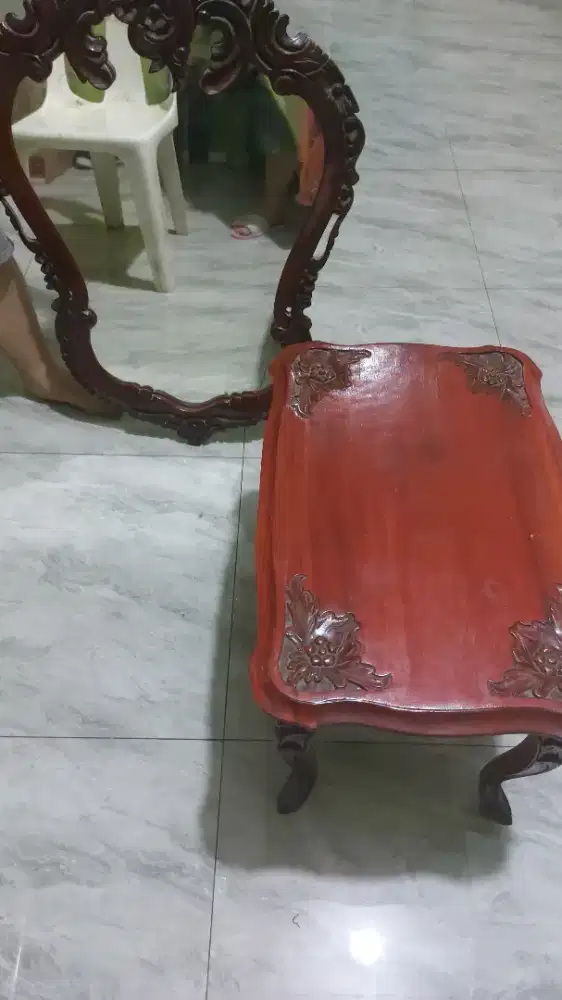 1 set meja rias Kayu Jepara asli