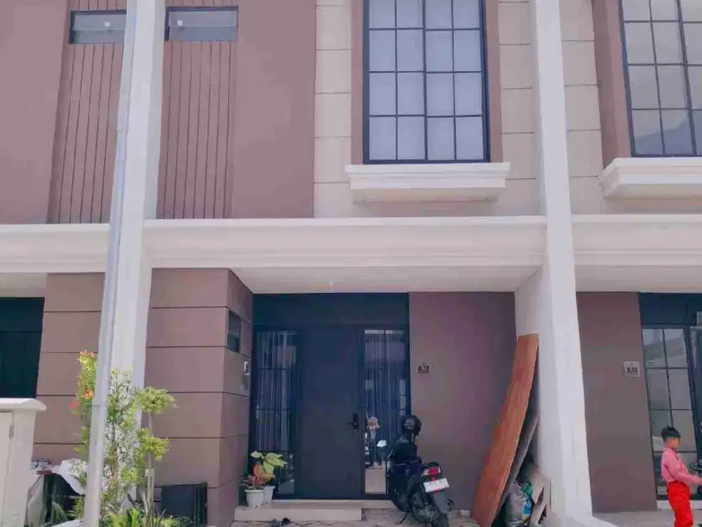 DIJUAL RUMAH OPER KREDIT DEKAT KAMPUS ITS SURABAYA