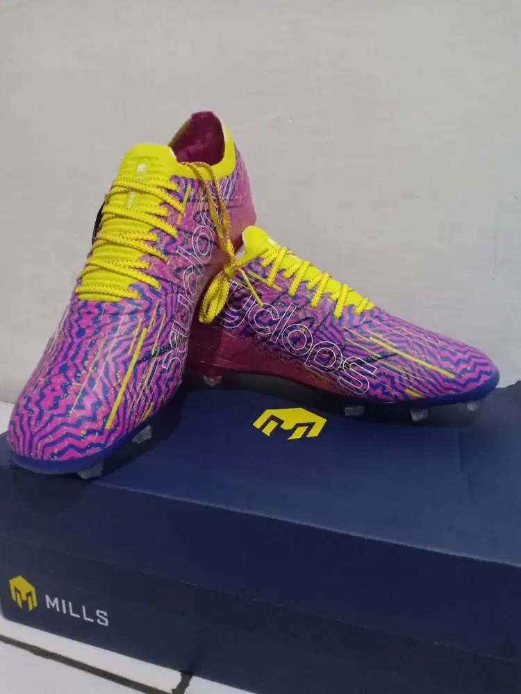 Sepatu Bola Mills Original Xyclops Xtreme FG