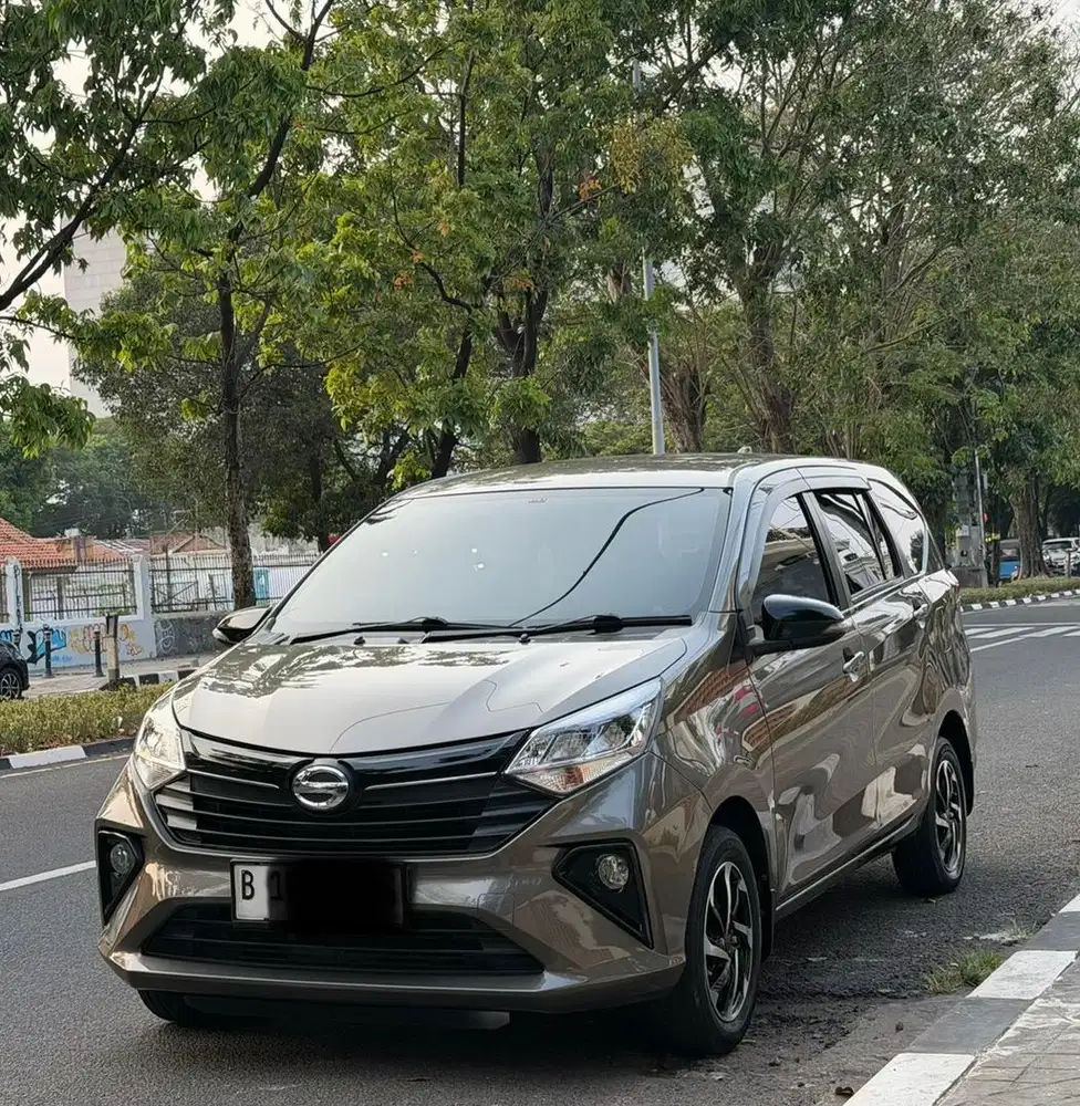 Sigra R Matic Low Km