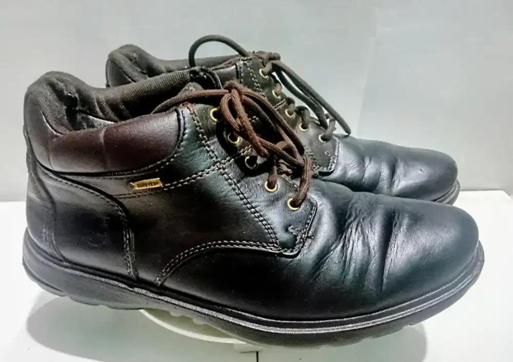 Size 42 - Timberland - Sepatu Pria Casual Kulit Keren