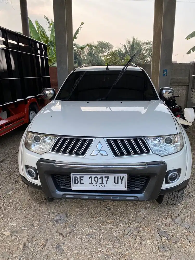 Pajeri exceed a/t 2012