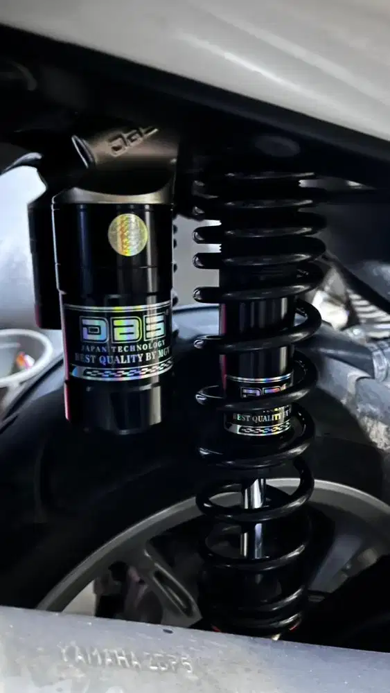 Shock breaker DBS Warna Hitam