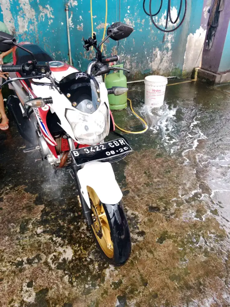 Jual aja lagi bu