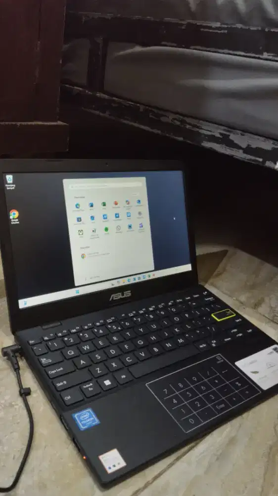Asus E210MA 8GB/512GB
