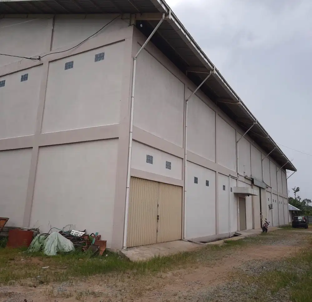 Gudang 2 lantai ada lift angkut barang bisa nego