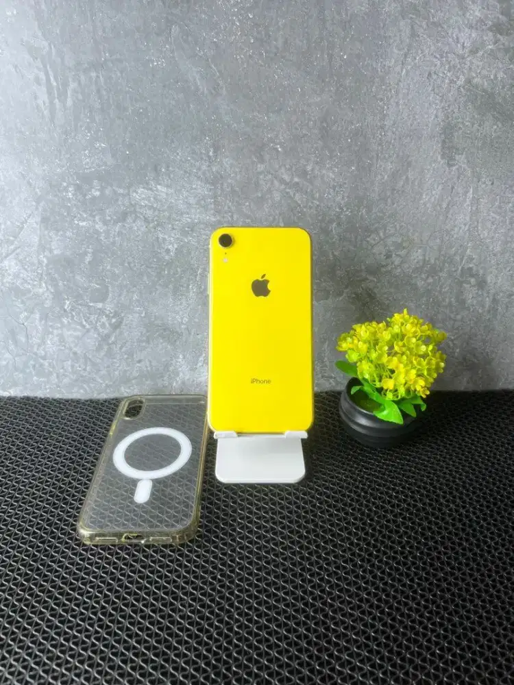 iPhone XR Nominus semua operator