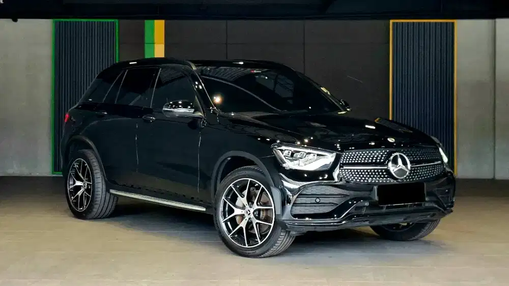 Mercedes-Benz GLC200 AMG Line Night Edition 2022