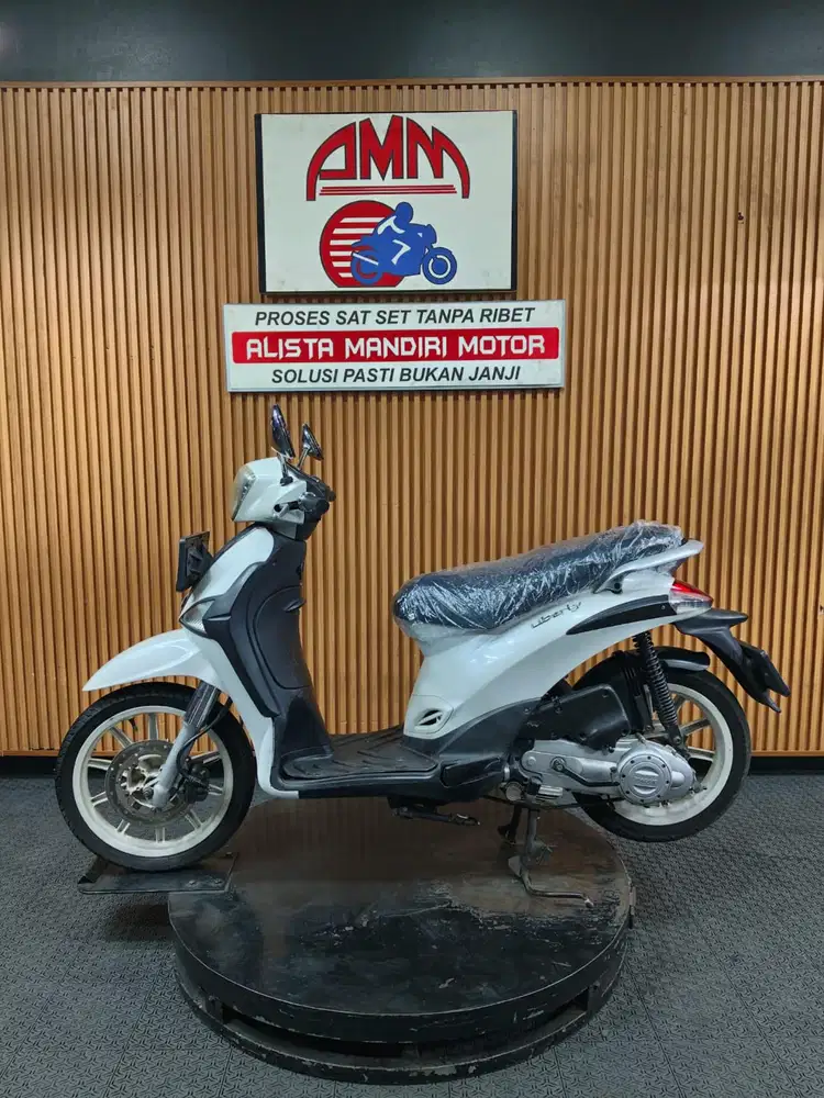 LIBERTY 125 GREESS BERKELAS BERKUALITAS SS LENGKAP BISA NEGO/COD