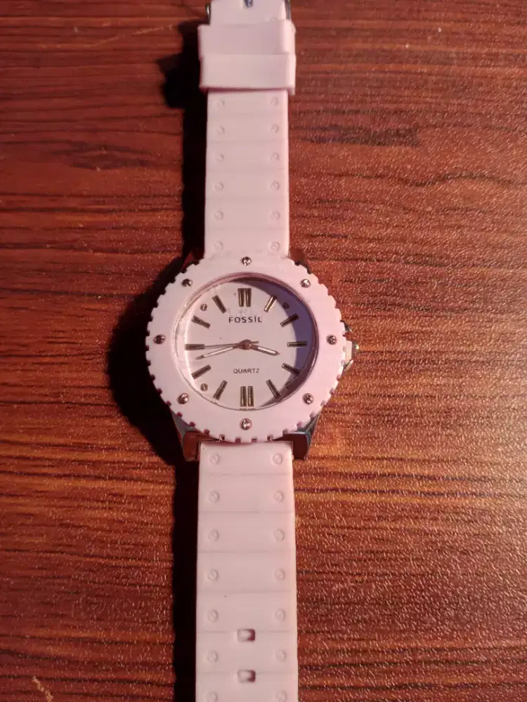 Jam tangan wanita fashion