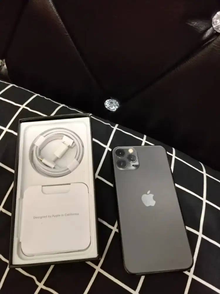 Iphone 11 pro 256gb warna grey pilihan