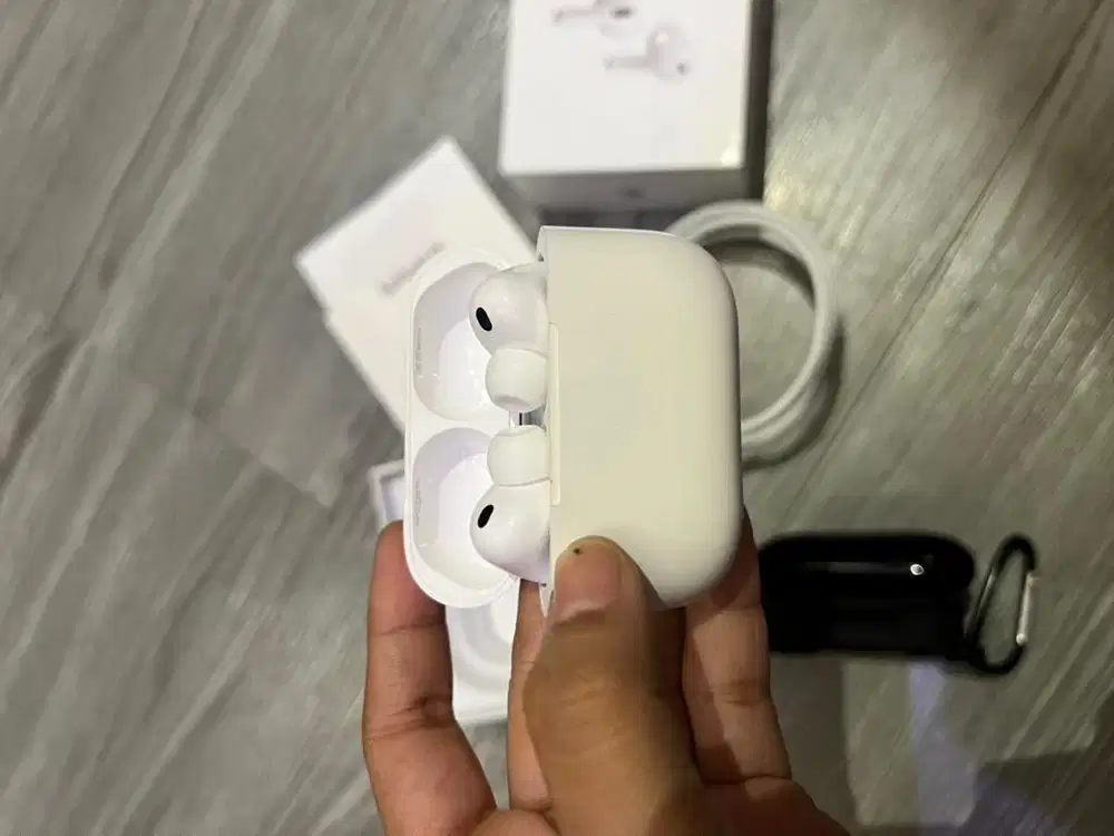 Airpods Pro 3 Ex Inter Mulus Nominus
