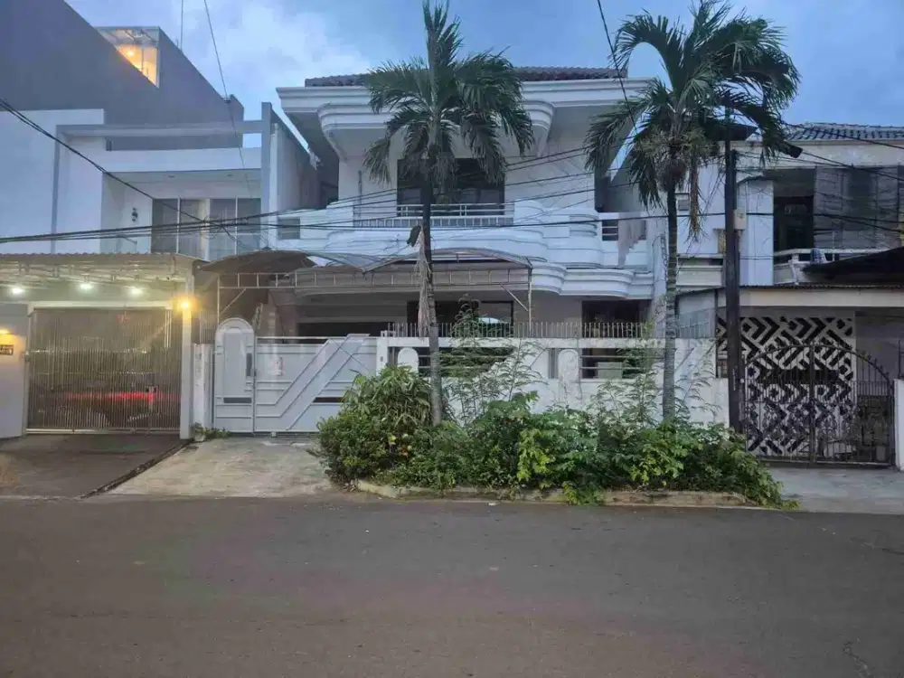 Dijual Rumah 2 lt 10 x 25 m2 di Muara Karang no 8 Cantik SHM hadap selatan, ada 4+1 kt 3+1 km depan jalan raya, Ayo survei & nego yuk!!