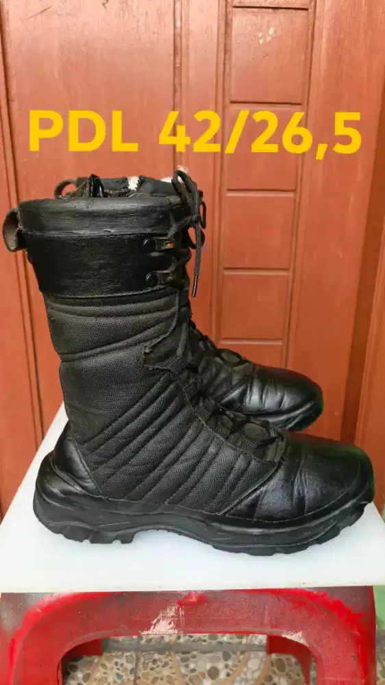 Sepatu hunter Boots
