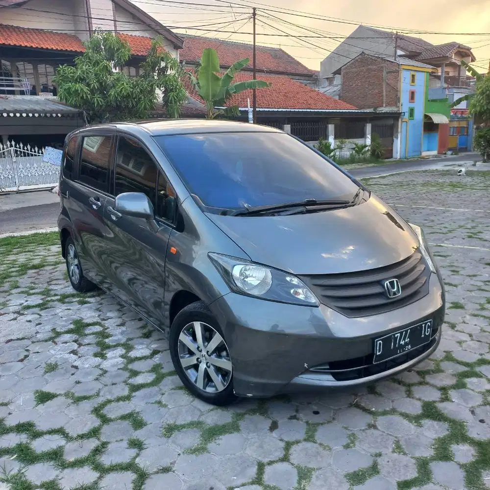 Honda Freed S (SD) AT 2010