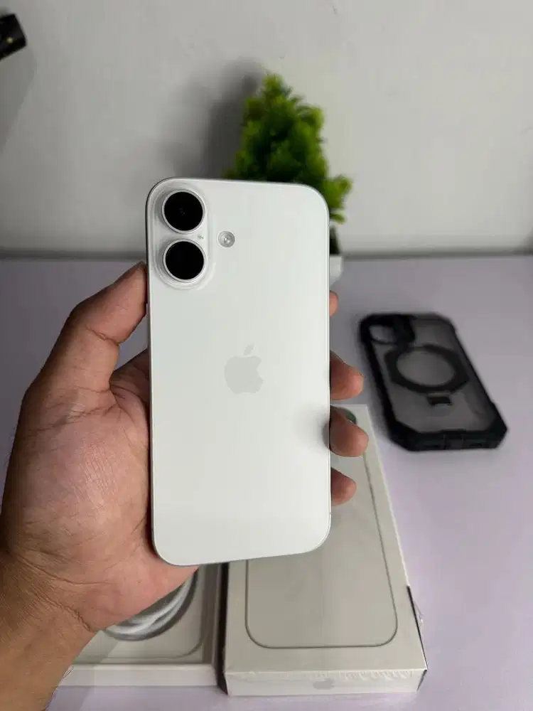 IPHONE 16 BASIC WHITE