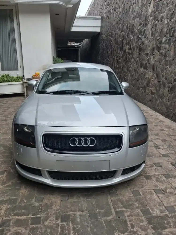 Audi TT Quattro AWD Low KM 32rb Thn 2000.