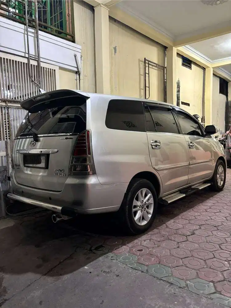 Toyota Kijang Innova 2007 Bensin