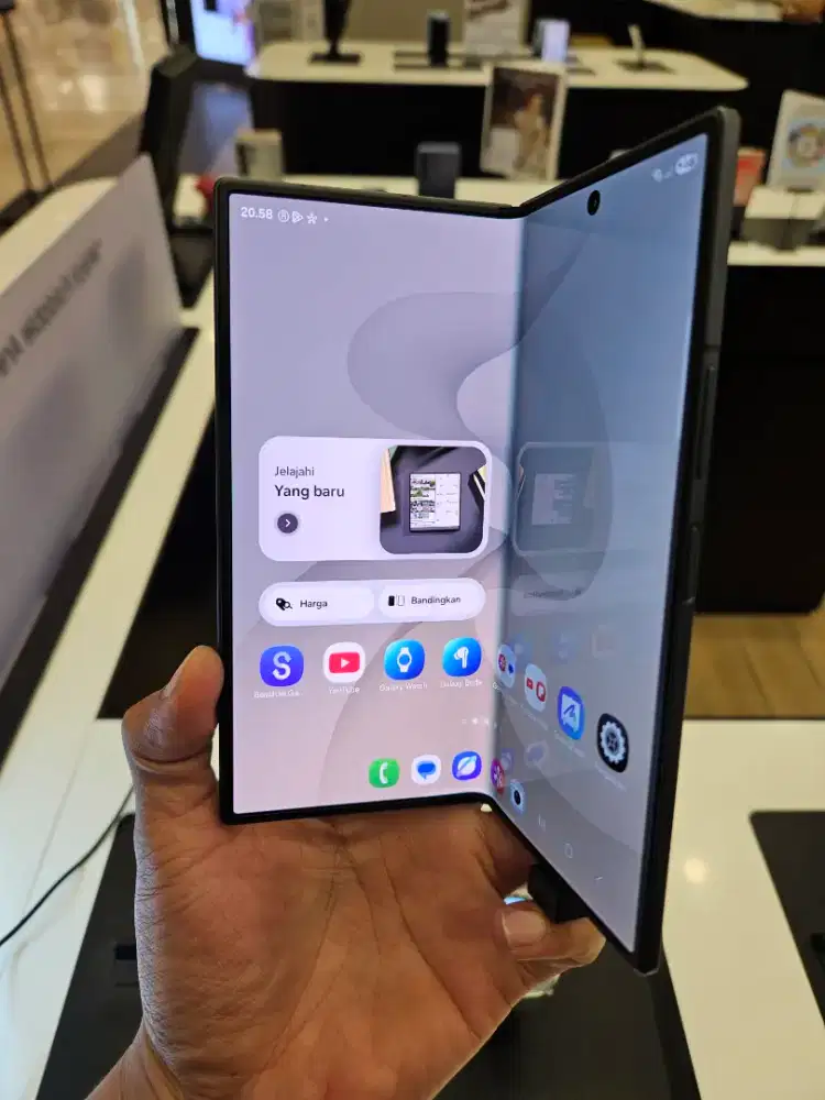 SAMSUNG GALAXY Z FOLD8 ULTRA BONUS BARANG SENILAI 5 JUTA CEK DESKRIPSI