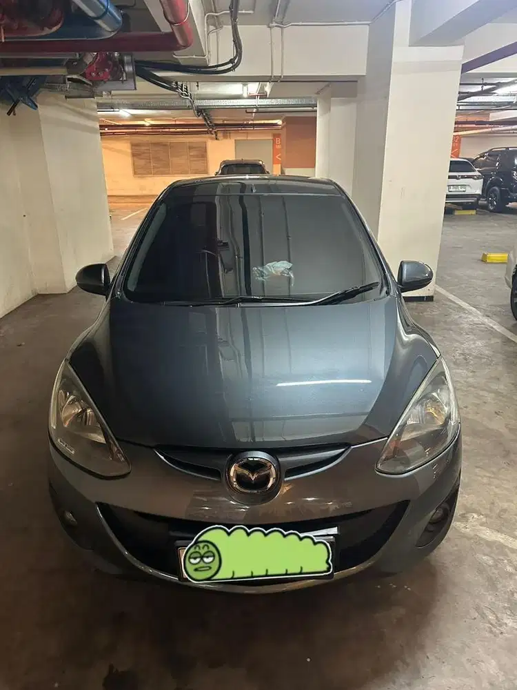 Dijual Mazda 2 V 2013