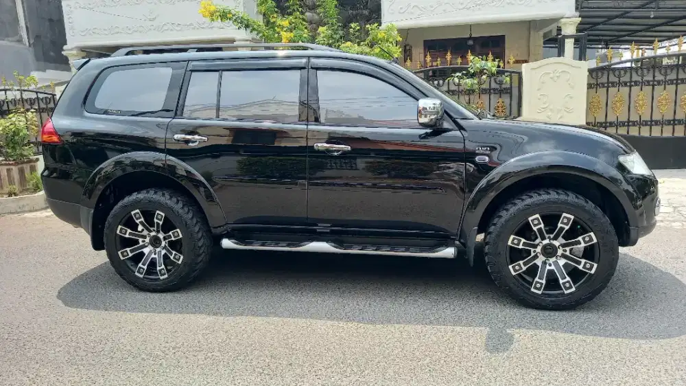 Barcode ada !! Pajero Dakar Diesel 2012 Sunroof ISTIMEWA