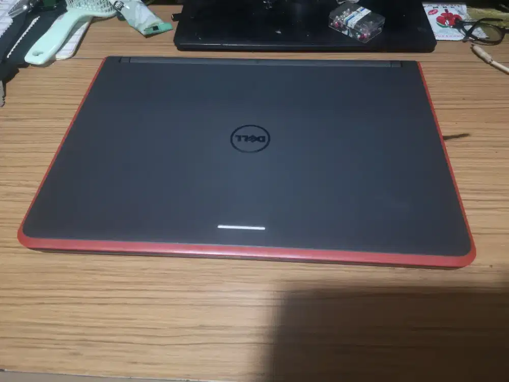 Laptop dell 3340 ram 8 ssd 120 gb