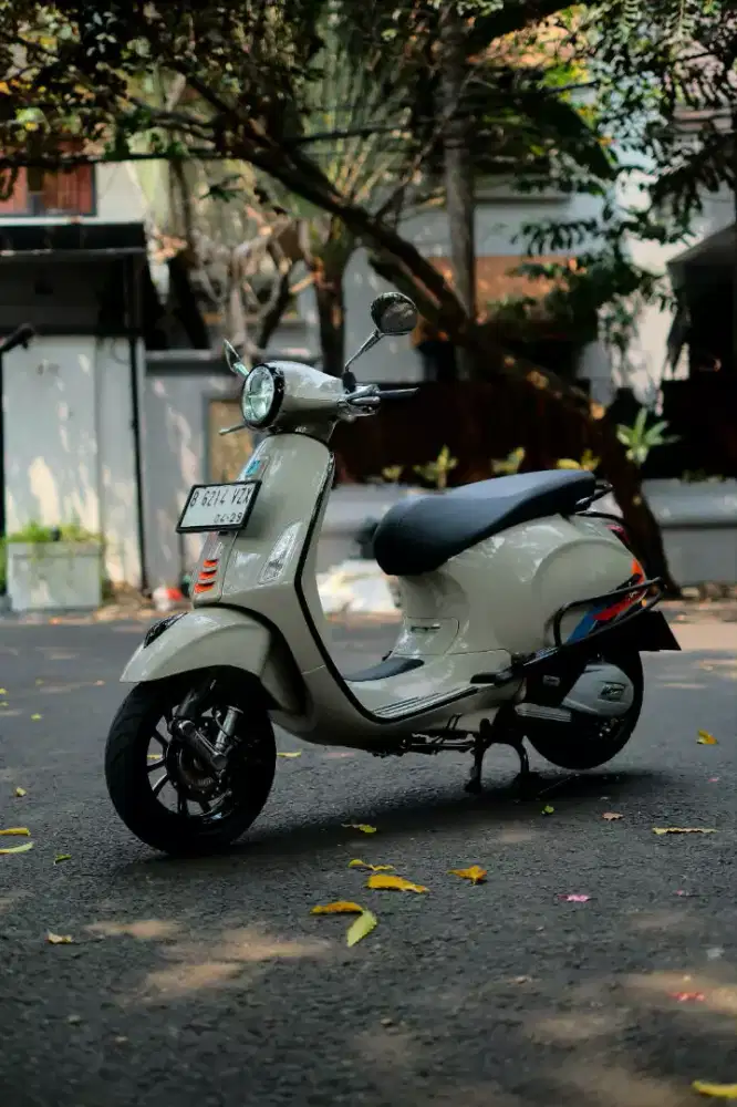 VESPA PRIMAVERA 150 SPECIAL EDITION 2023
