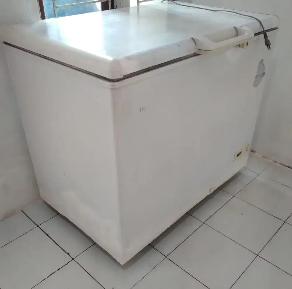 Freezer box 320 liter