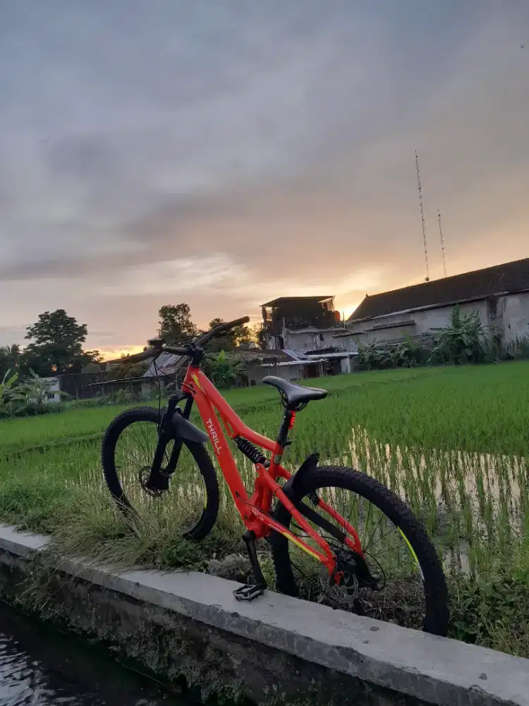 Sepeda MTB Thrill Oust