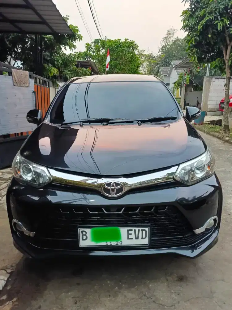 Toyota Grand New Avanza Veloz 1.5 AT, Tahun 2015