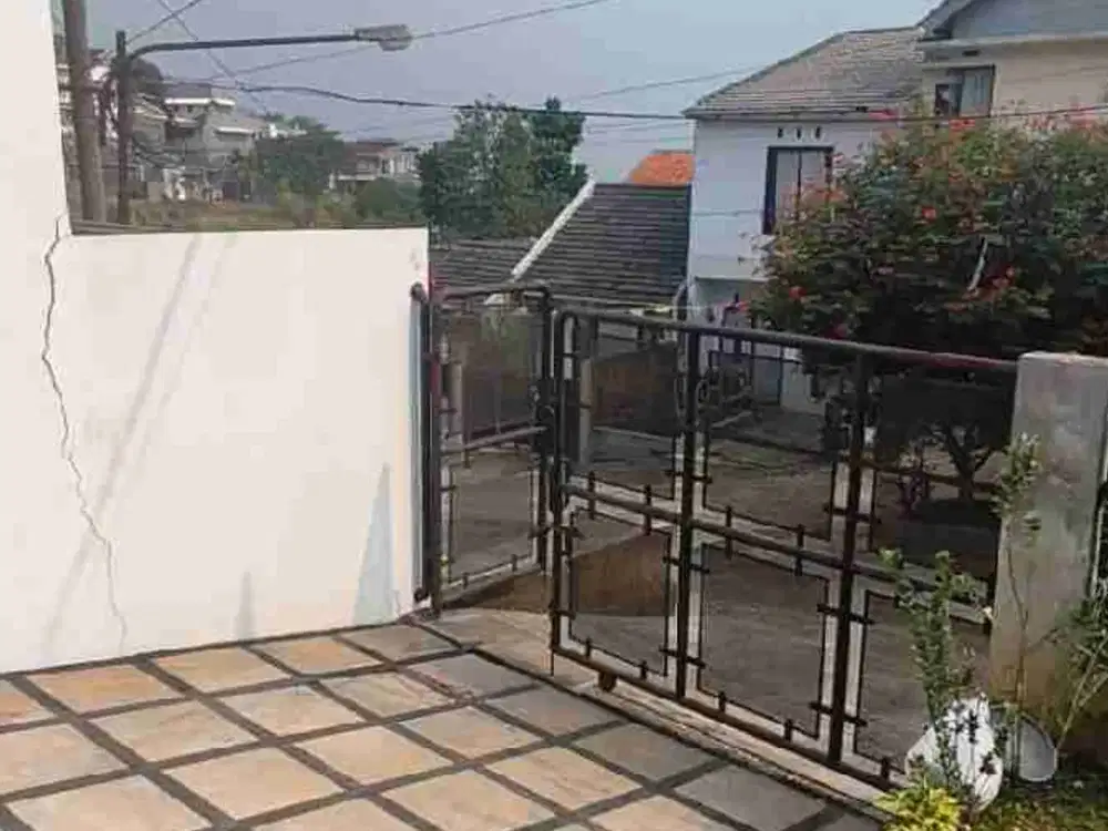Rumah Artistik Di Padasuka Ideal Residence