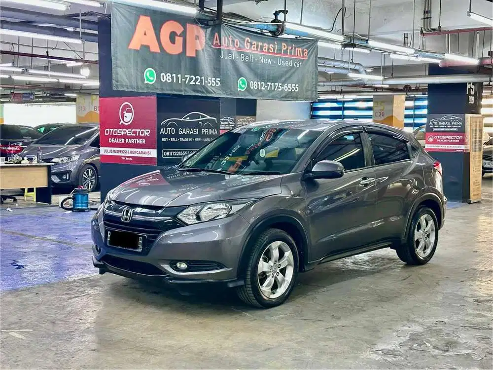 TERMURAHH!! HONDA HRV E CVT 2017