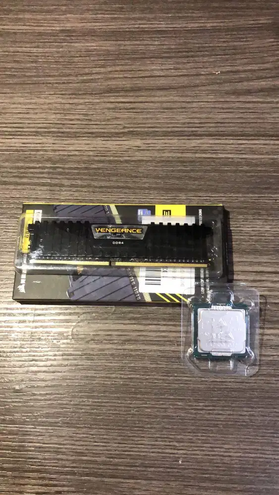 VENGEANCE LPX 16GB (1x16GB) DDR4 3200MHz + Intel Core i5 7600 LGA 1151