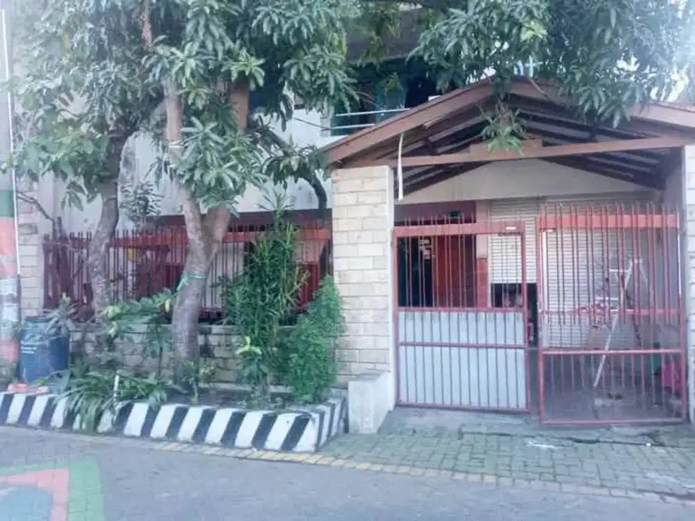 Dijual Rumah Kost Aktif + Rumah Tinggal Strategis Lokasi Barata Jaya Bratang Surabaya Kota