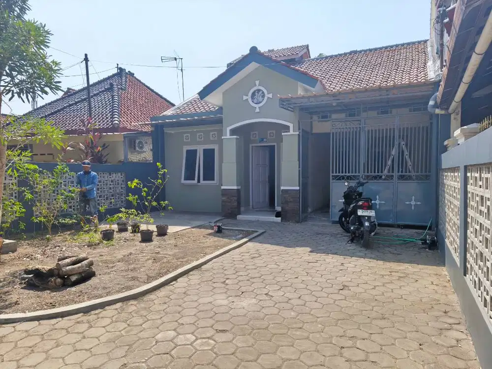 Rumah lokasi Strategis Pusat Bisnis dan Pendidikan Kota Cirebon