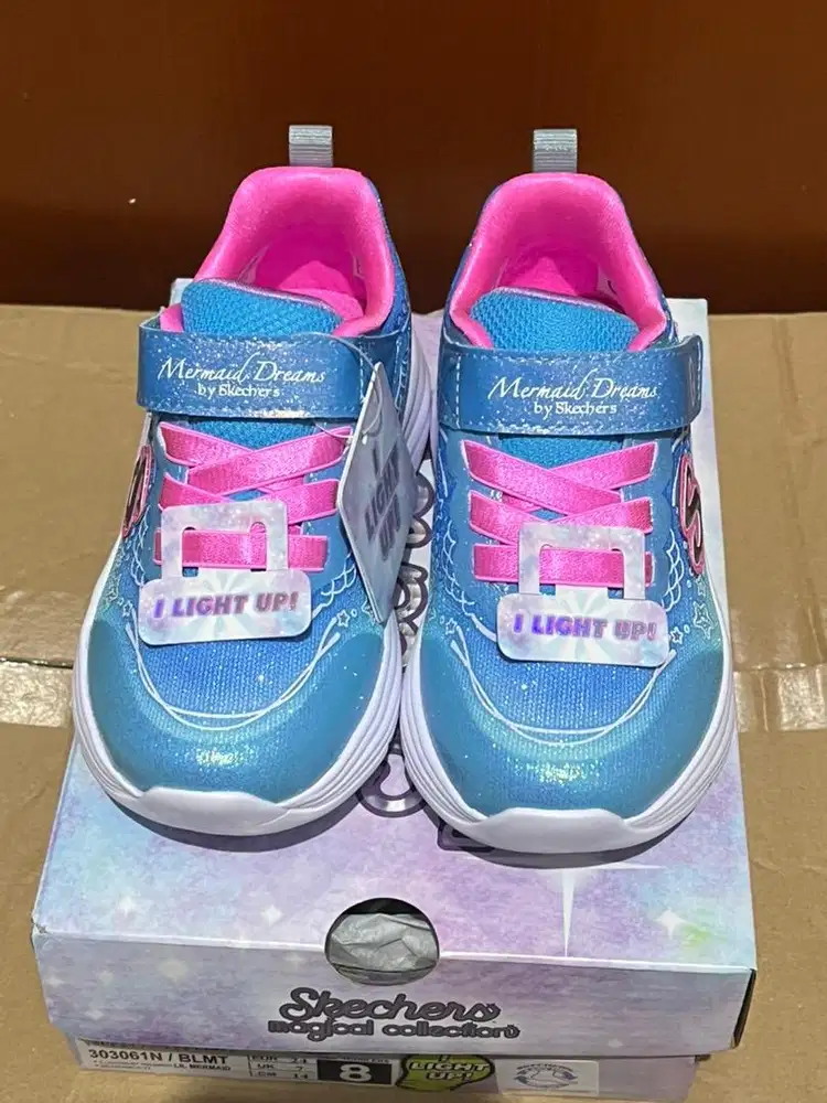 Sepatu Skechers Anak Perempuan