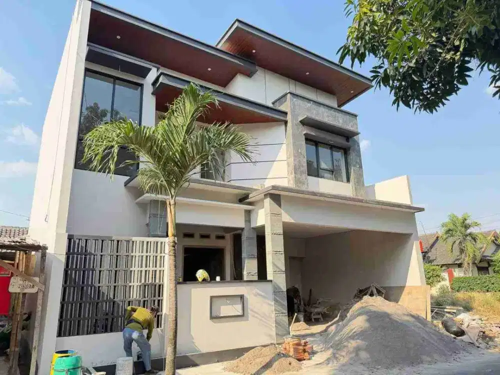Rumah Baru Bagus 2lt Modern Tropical di Solo