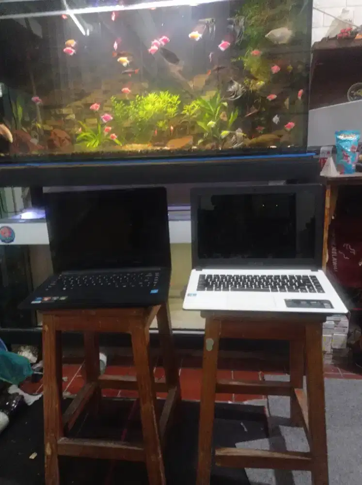 Di Jual 2 Unit Laptop Mati Total