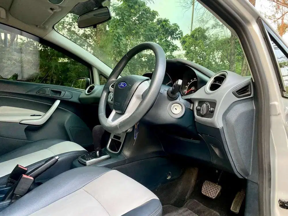 Ford Fiesta Trend AT 2012