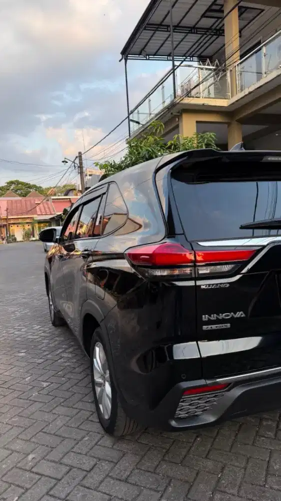 INNOVA ZENIX TIPE V BENGSIN
