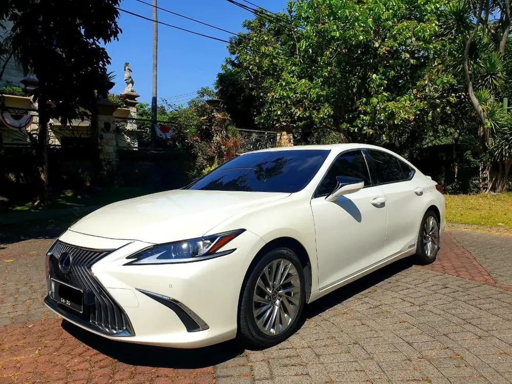Lexus es300H tangan pertama dari baru